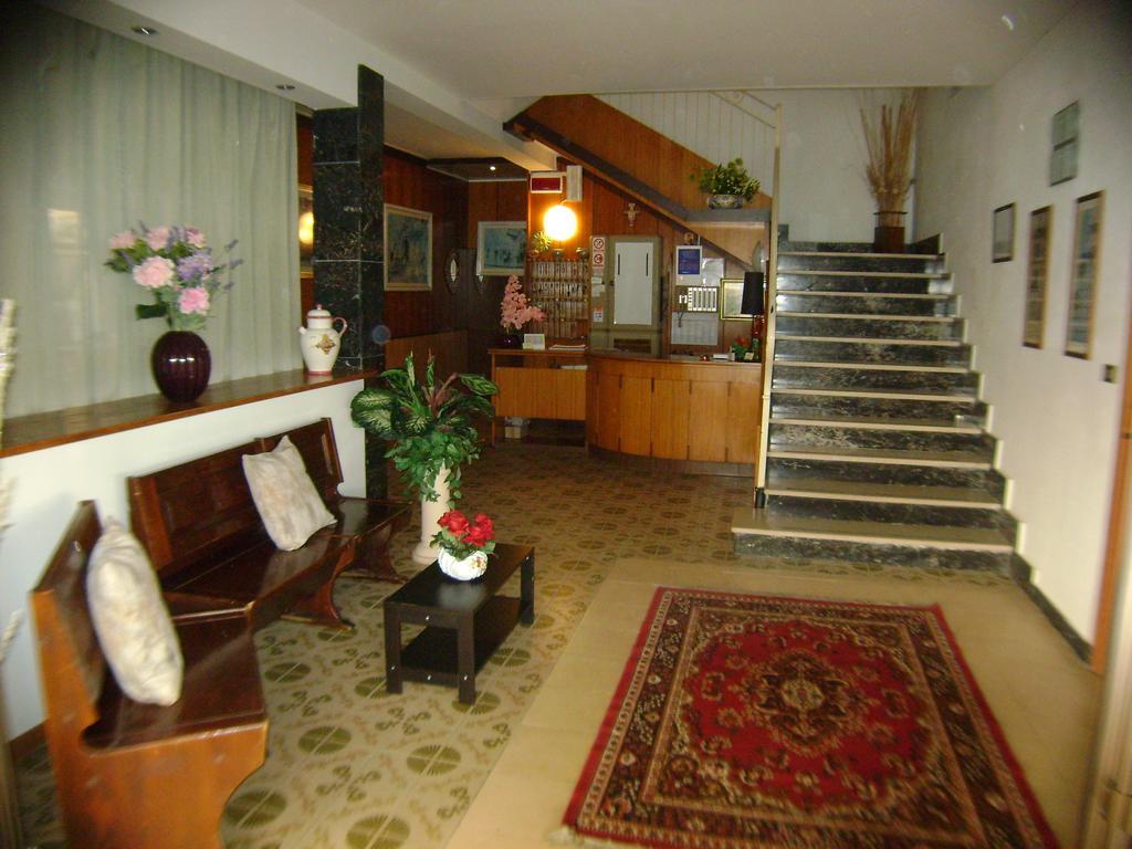 Hotel Villa Del Sole Rimini Luaran gambar