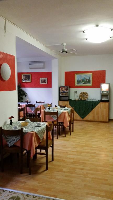 Hotel Villa Del Sole Rimini Luaran gambar