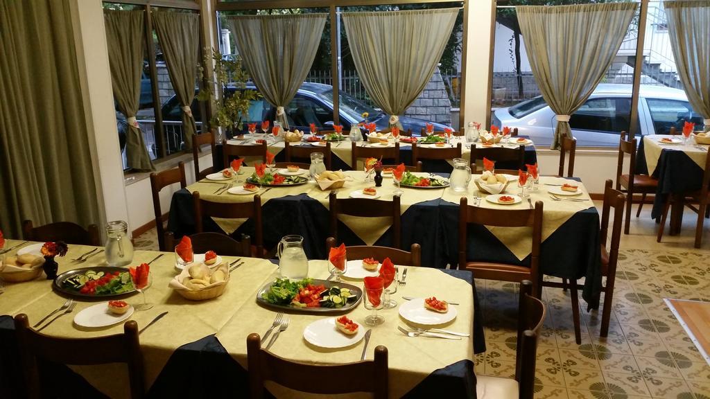 Hotel Villa Del Sole Rimini Luaran gambar